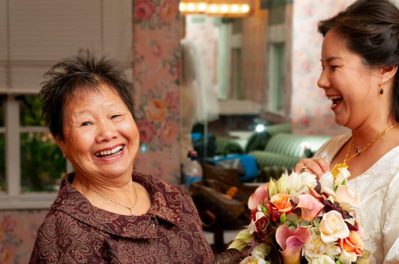 Bride and Mom during Bridal Prep